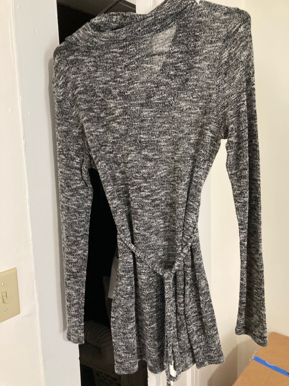 Ladies Sweater - Picture 8 of 12